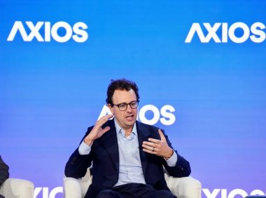Claude 公司 CEO 示警称 AI 加速取代人类，近半白领岗位未来 5 年恐被淘汰