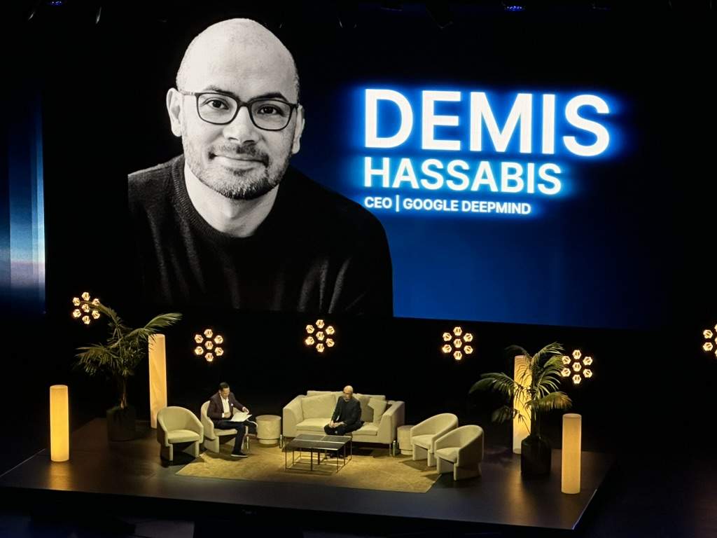 AI博士级能力争议：OpenAI vs Google DeepMind观点碰撞