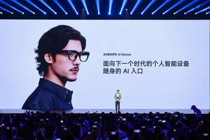 小米AI眼镜新功能内测开启，体验支付宝支付等创新功能