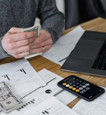 瑞典支付巨头 Klarna 计划裁掉一半员工：靠 AI 便可维系