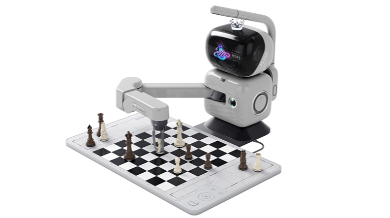 商汤科技：元萝卜 AI 下棋机器人“国际象棋专业版”9 月下旬上市