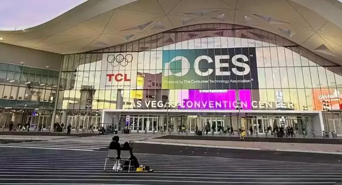 AI眼镜市场迎来爆发增长 2026产能翻倍