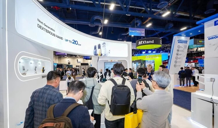 CES 2026 机器人板块聚焦具身智能,国产灵巧手 ZWHAND 技术突破成焦点 CES 2026 机器人板块聚焦具身智能,国产灵巧手 ZWHAND 技术突破成焦点