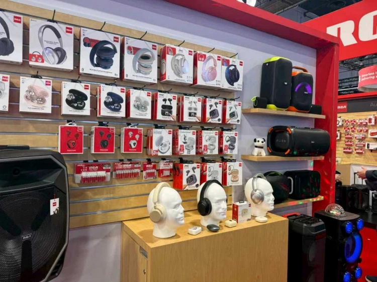 全球首秀！RCA 耳机成CES“人气王”，揭秘背后“AI大脑”