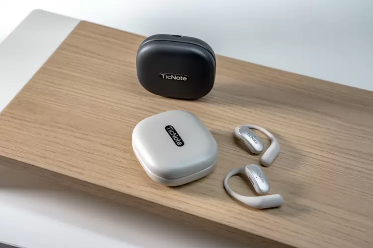 驱动AI原生组织进化!出门问问发布TicNote Cloud平台及系列AI硬件 驱动AI原生组织进化!出门问问发布TicNote Cloud平台及系列AI硬件