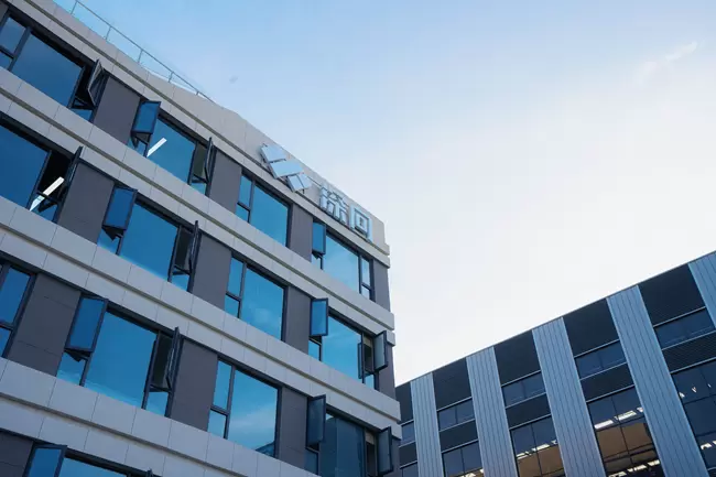 自动驾驶新能源重卡赛道最大单笔融资来了!深向科技完成11.77亿元Pre-IPO轮融资 自动驾驶新能源重卡赛道最大单笔融资来了!深向科技完成11.77亿元Pre-IPO轮融资