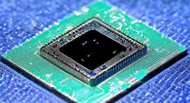 AI浪潮汹涌芯片突围战打响！英伟达/特斯拉/微美全息竞速引领基建突破新高度！