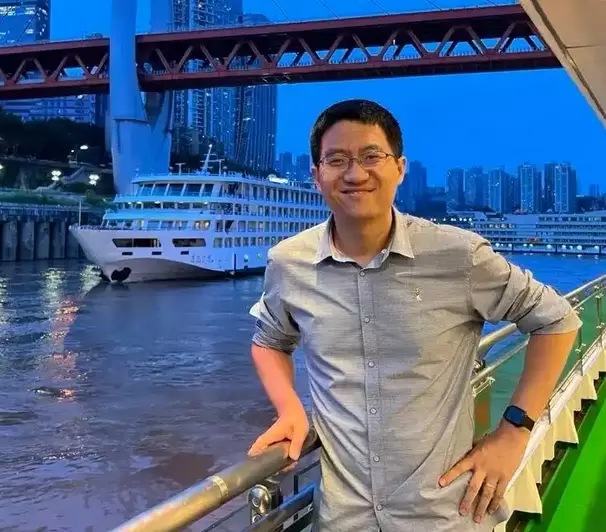 MiroMind 破局：在大语言模型的夹缝中，陈天桥在造什么？