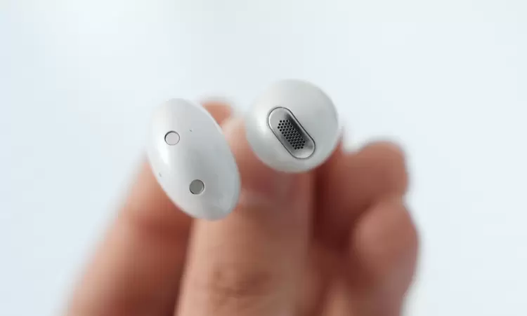 朗科WTS1上手体验:百元价位,也能把AI与好声音同时塞进耳朵里 朗科WTS1上手体验:百元价位,也能把AI与好声音同时塞进耳朵里