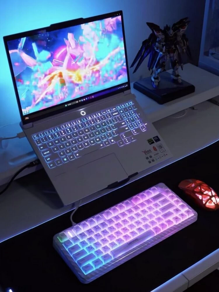 新春假期桌搭换新:支持神光同步键盘推荐,联想极光GK10 Pro一键实现光效联动 新春假期桌搭换新:支持神光同步键盘推荐,联想极光GK10 Pro一键实现光效联动