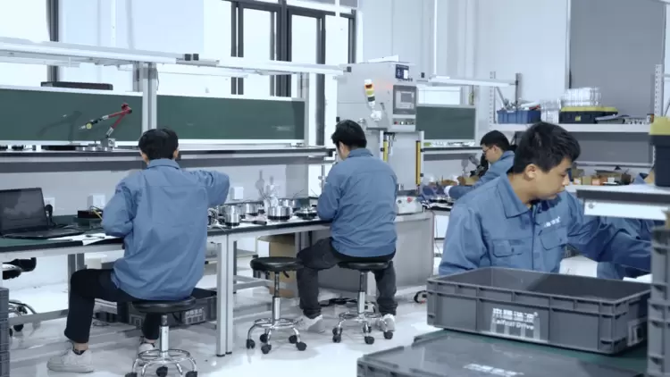 聚焦振动特性优化 校企联手破解机器人传动核心痛点 聚焦振动特性优化 校企联手破解机器人传动核心痛点