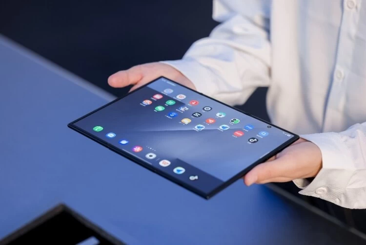 移动办公需求增长 三星折叠屏手机成商务用户的“神器” 移动办公需求增长 三星折叠屏手机成商务用户的“神器”