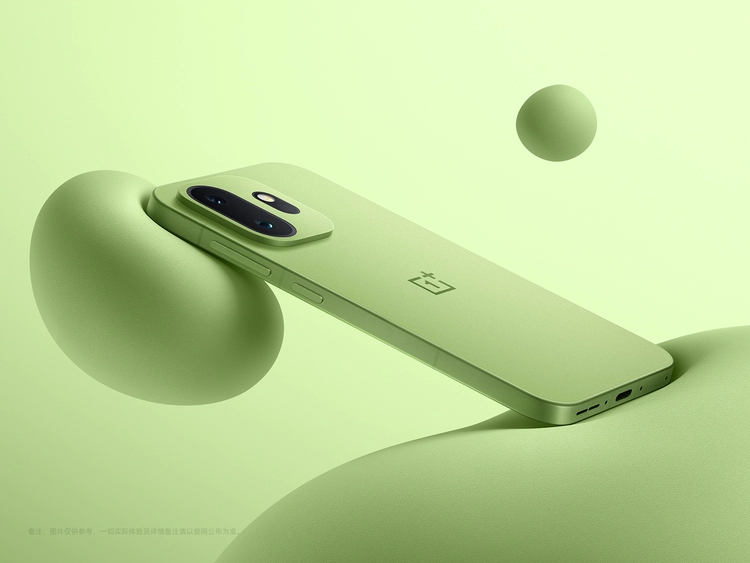 「小屏大魔王」一加 15T 外观首曝，超美小直屏惊艳亮相