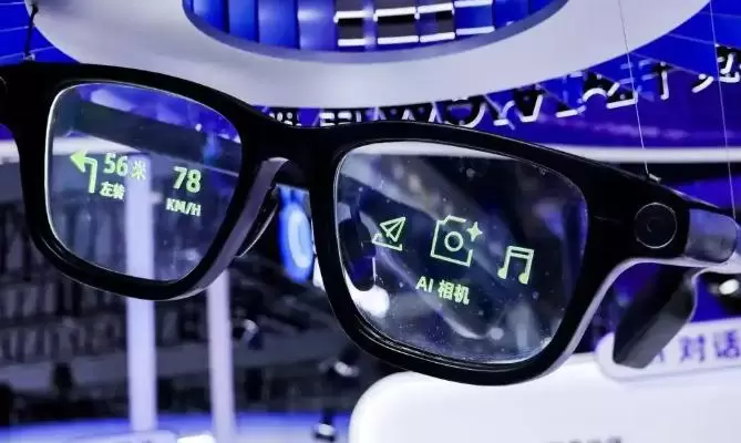 MWC 2026 AI眼镜竞相“比拼”，阿里/字节跳动/微美全息竞逐智能硬件蓝海市场