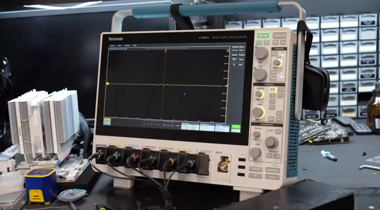 Teclab绕过英伟达RTX 50显存时钟限制，将RTX 5070 Ti超频至超过36Gbps