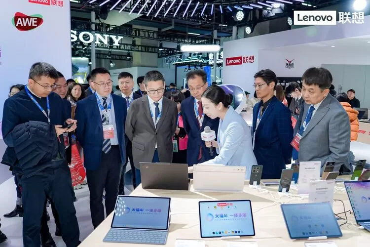 重磅首秀！ThinkPad X14 AI元启版 2026正式亮相AWE2026