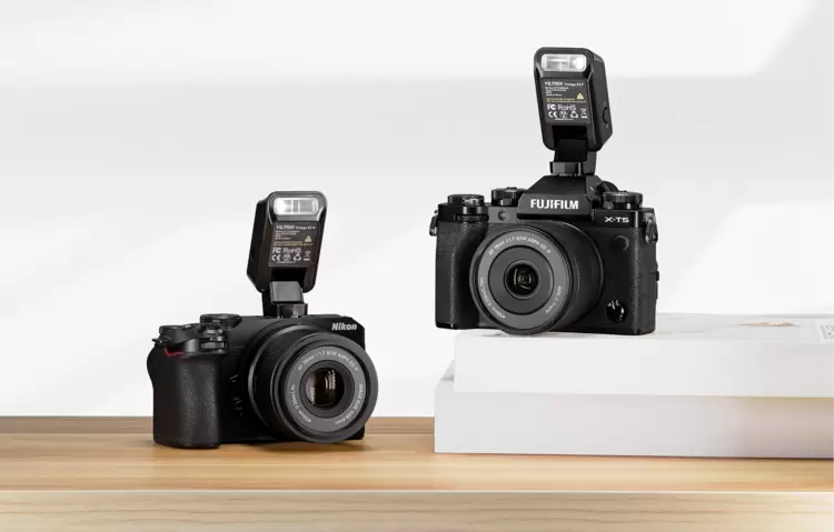 唯卓仕Vintage Z2折叠闪光灯评测：小巧机身重塑便携补光体验